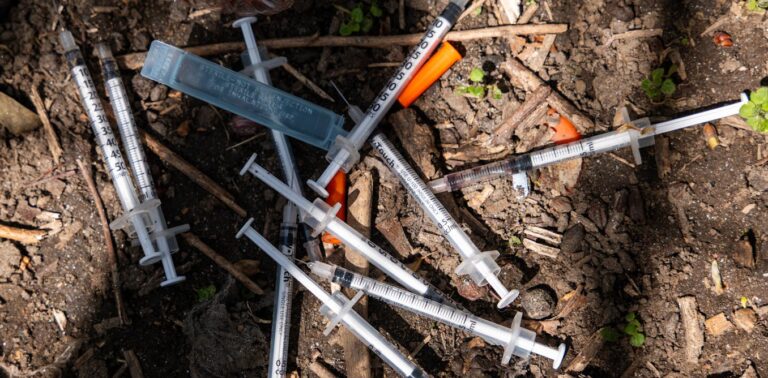 Syringe litter did not increase after a needle exchange ban was overturned in Pueblo, Colorado, but health services suffered Syringe litter did not increase after a needle exchange ban was overturned in Pueblo, Colorado, but health services suffered