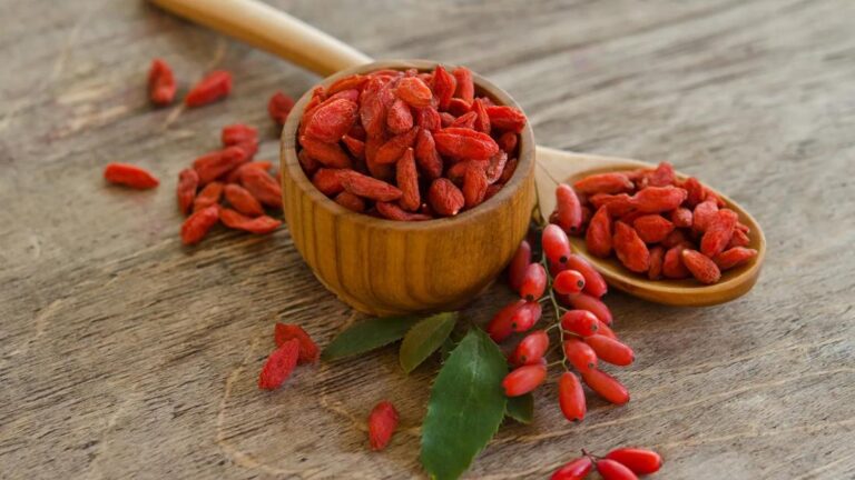 Why Goji Berries Are So Good for You Why Goji Berries Are So Good for You