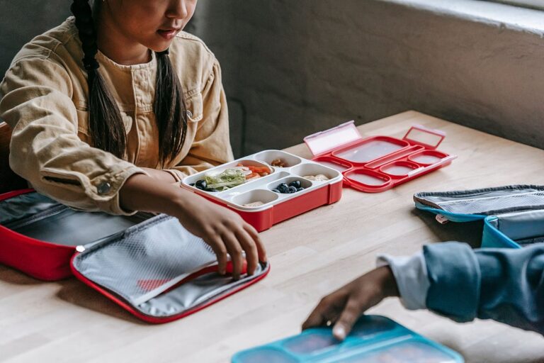 Your child’s lunchbox can turn risky fast in UAE heat — from ice packs to hygiene, what parents need to know