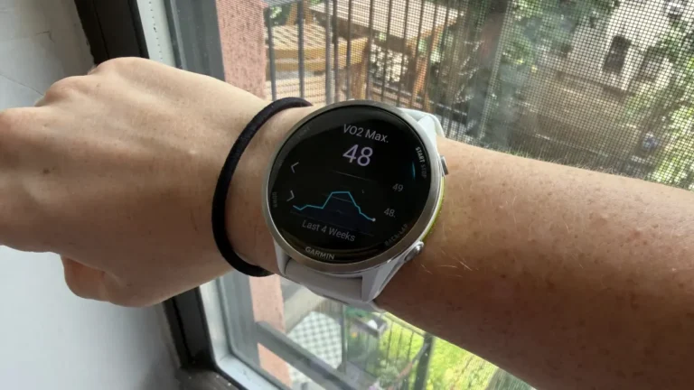 Why Your Garmin VO2max Number Drops in the Summer (and How to Fix It) Why Your Garmin VO2max Number Drops in the Summer (and How to Fix It)