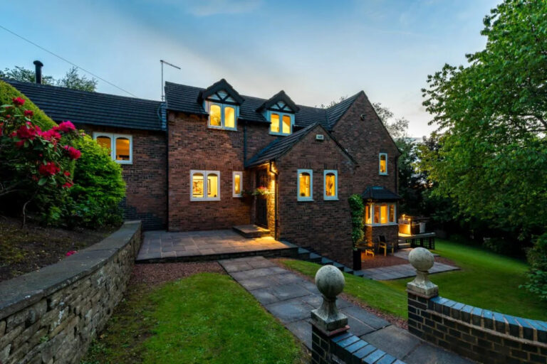 Inside stunning £1m Cheshire home complete with cinema room and gym Inside stunning £1m Cheshire home complete with cinema room and gym