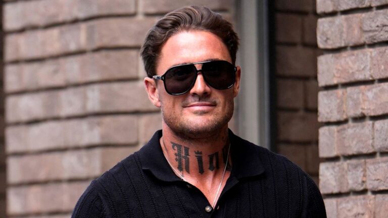 Stephen Bear jailed over sex offender breaches Stephen Bear jailed over sex offender breaches