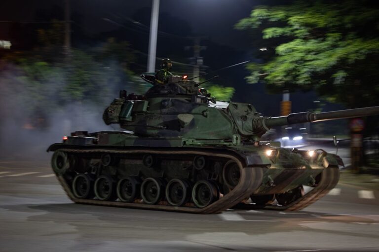 Taiwan to throttle mobile internet during military exercise