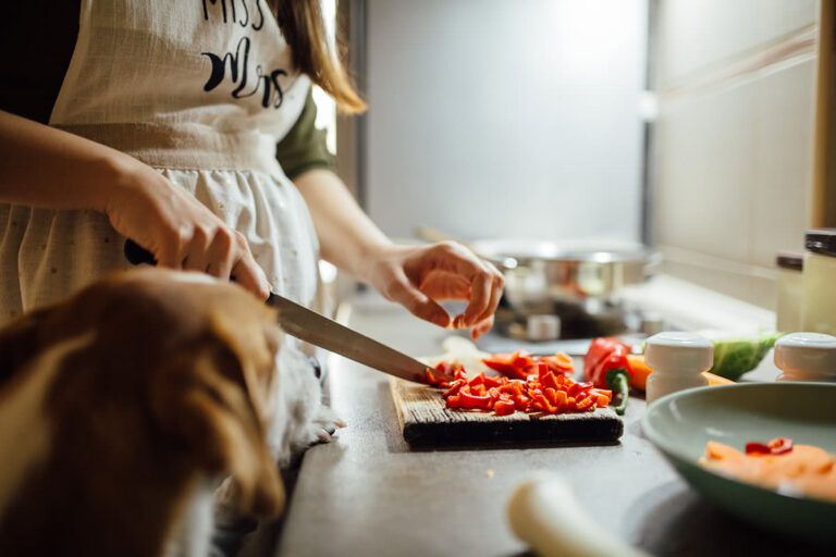 Women With PMOS Shouldn’t Overlook This Eating Approach Women With PMOS Shouldn't Overlook This Eating Approach
