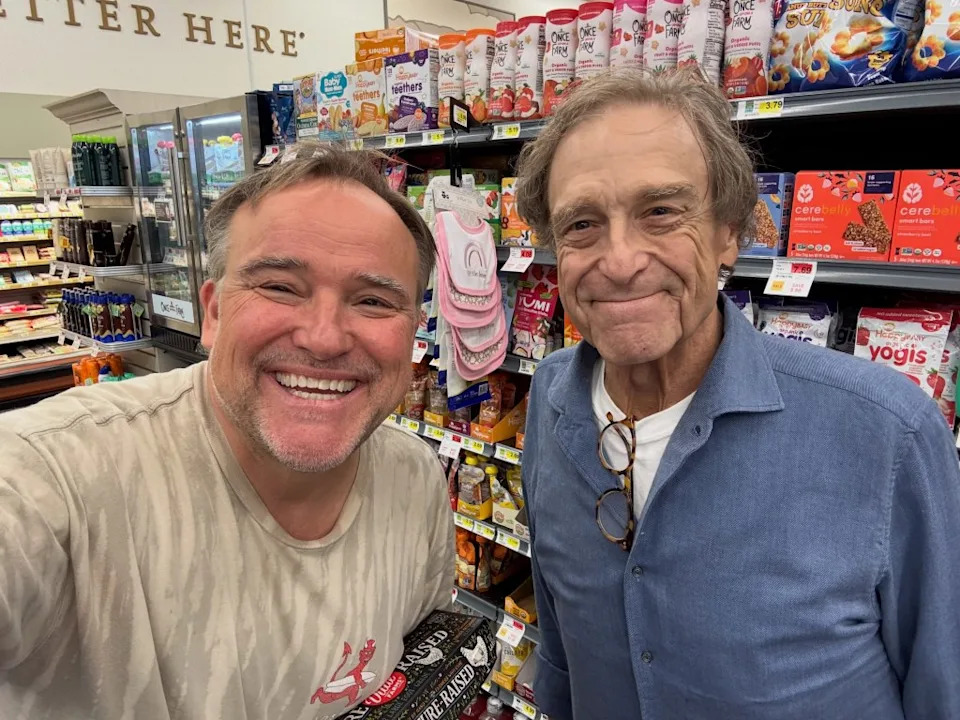 John Goodman had fans calling him "unrecognizable" in a new selfie shared to Instagram Thursday by "Wizards of Waverly Place" star David DeLuise (as seen above). Instagram/daviddeluise