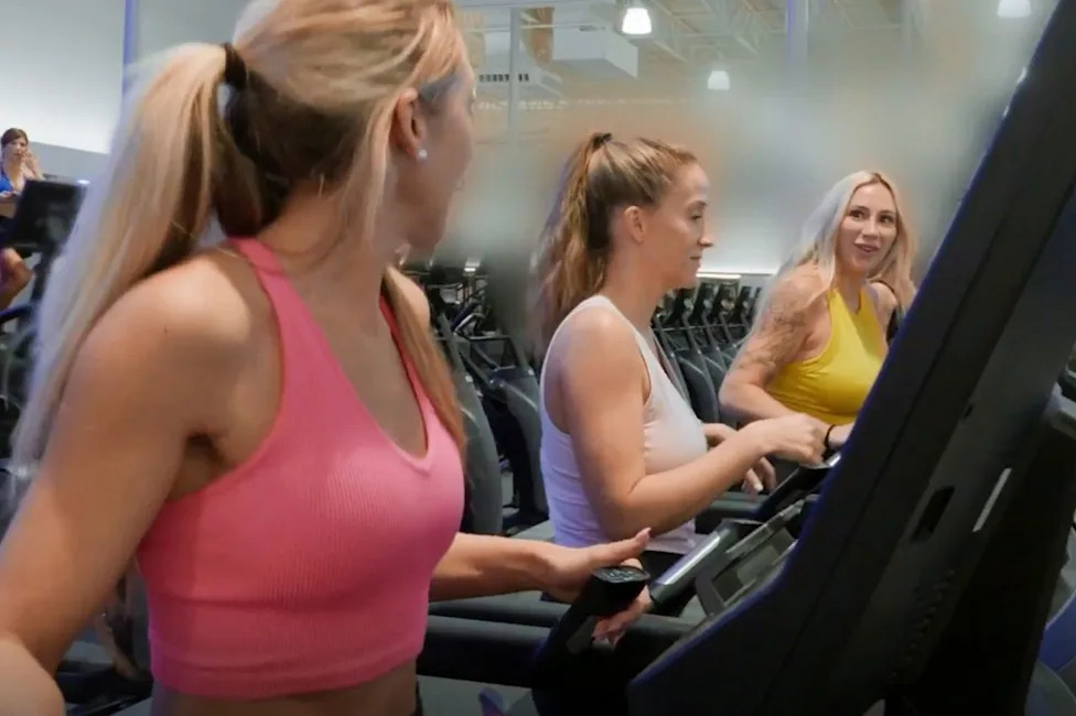 “Double Lives of Suburban Wives” Star Gets ‘Kicked Out’ of Gym When Staff Finds Her Steamy Online Persona (Exclusive)
