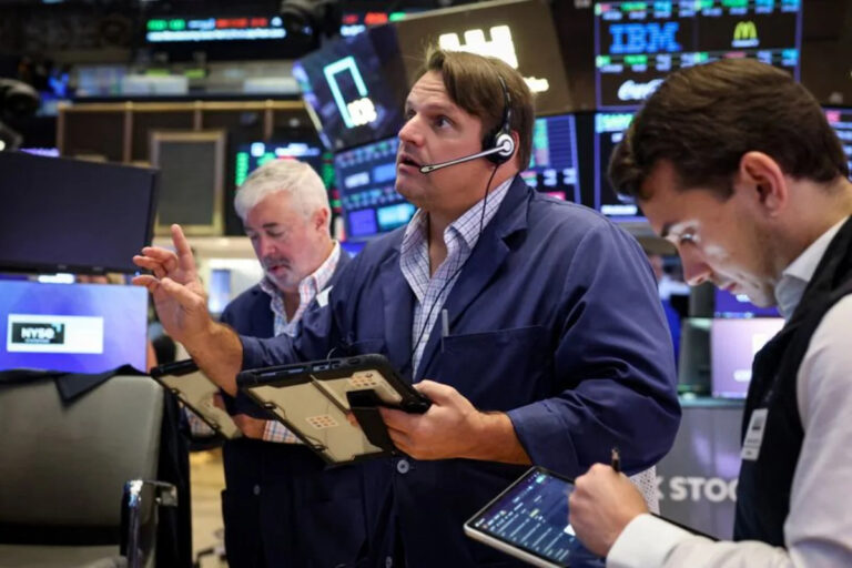 Wall St set for lower open as Middle East clashes revive rate