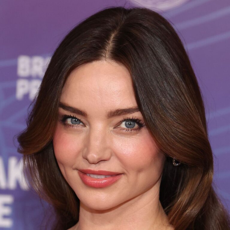 Miranda Kerr Criticized Over Her 'Restrictive' Diet That Excludes Eggs, Spinach, Kale & More