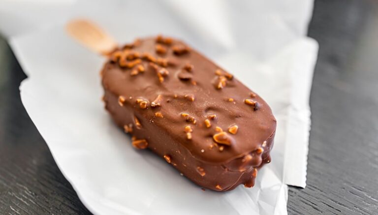 Nationwide recall targets Reese's, Almond Joy ice cream bars over nutrition facts error
