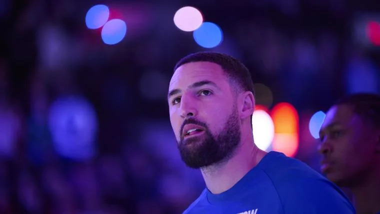 Klay Thompson turns heads with staggering 72-straight 3 Klay Thompson turns heads with staggering 72-straight 3