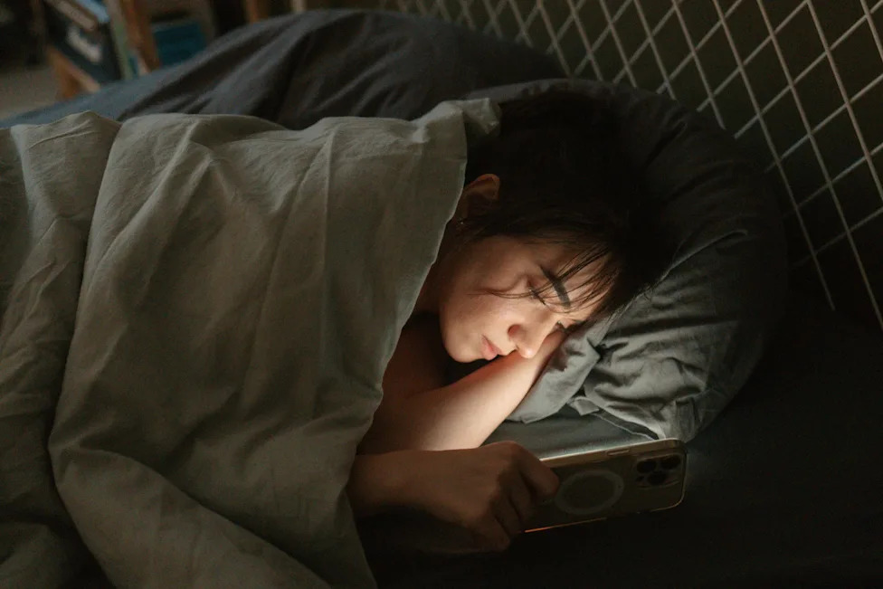 Scrolling social media for this long linked to depression, study finds