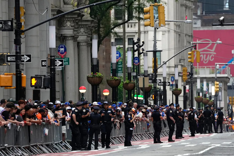 Knicks parade celebrates first NBA title since 1973. See the moment