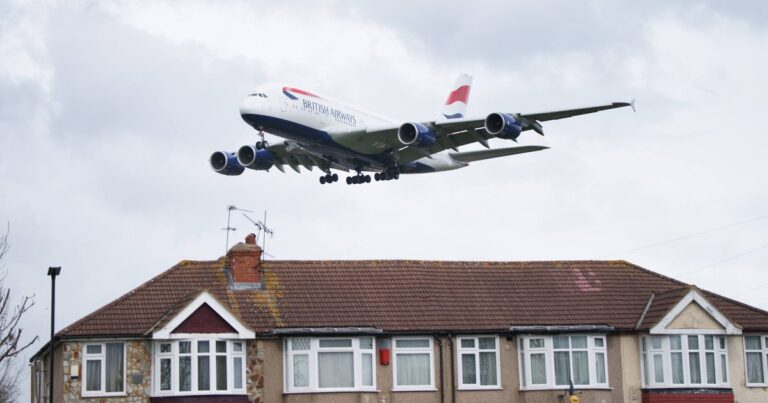 Aircraft noise more damaging to wellbeing than previously thought Aircraft noise more damaging to wellbeing than previously thought