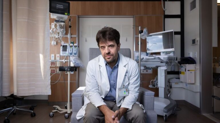Stanford neuroscientist seeks to crack the code of the human brain and our emotions