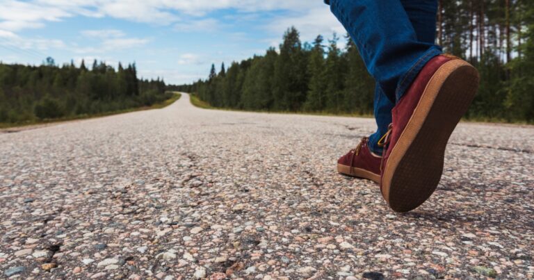 Is 1 Long Walk or Several Short Ones Better for Heart Health? Study Has Answer