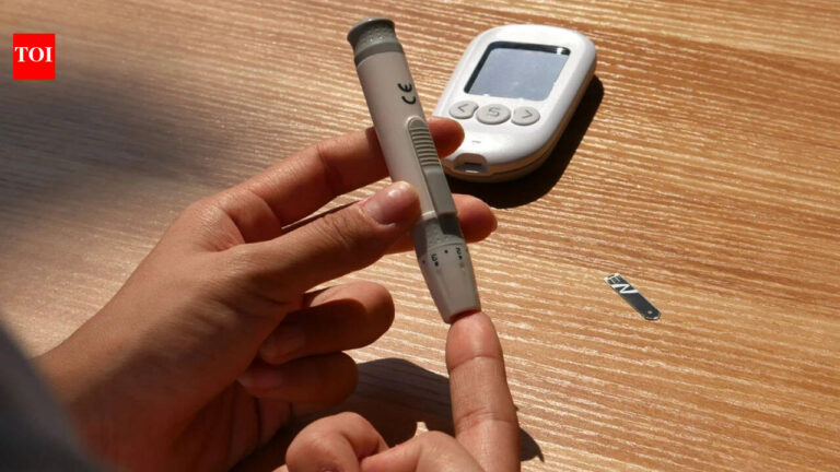 Diabetes impacts men, women differently: Study
