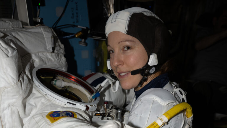 Week Ends With Spacewalk Preps and Space Exercise Research Week Ends With Spacewalk Preps and Space Exercise Research