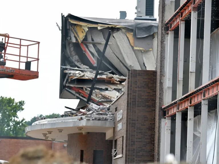 So long, old friend: Demolition underway at Edwardsville's Joe E. Lucco Gym
