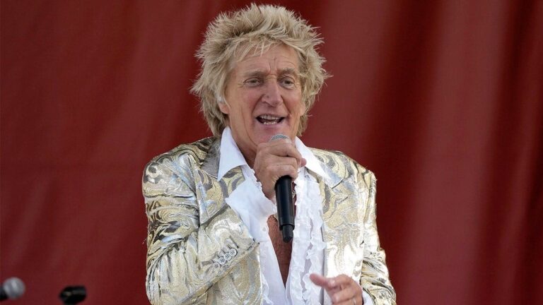 Rod Stewart postpones concert due to 'minor medical procedure' on One Last Time tour