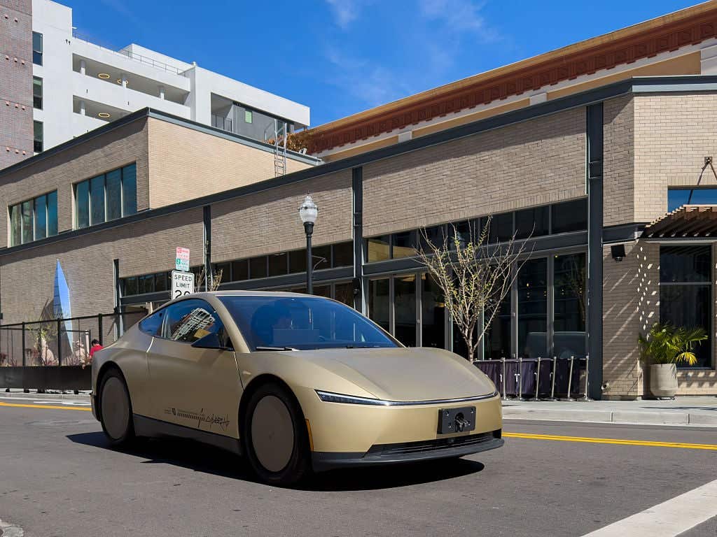 07 March 2026, USA, San Jose: A test car of the Tesla robotaxi Cybercab is on the road. The vehicles will not have a steering wheel or pedals when they are launched on the market. Tesla boss Elon Musk sees autonomous driving as the future of the electric car manufacturer. Photo: Andrej Sokolow/dpa (Photo by Andrej Sokolow/picture alliance via Getty Images)