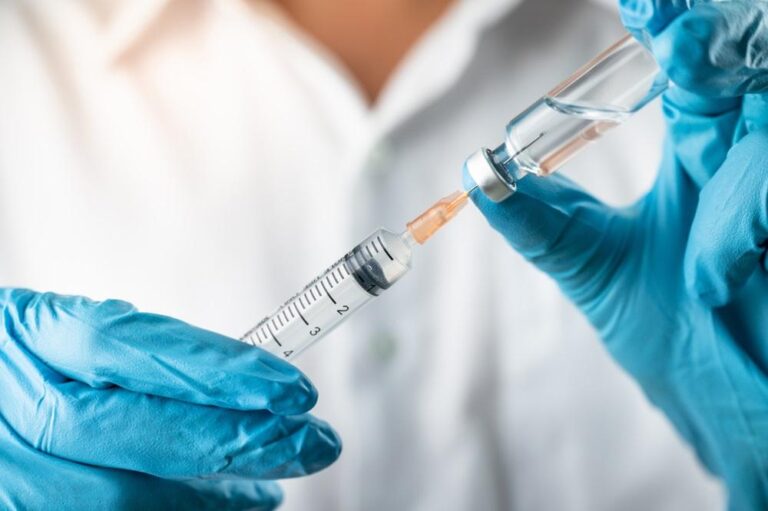Could Eli Lilly (NYSE:LLY) Reshape the Obesity Market as Its Oral Pill Clears Trials?