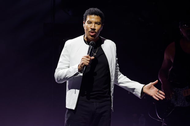 Music Legend and Acrisure Brand Ambassador Lionel Richie Headlines Acrisure Amphitheater Opening Concert