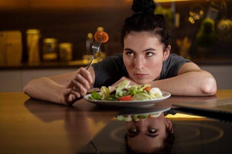 Why Your Weight Loss Diet Fails Even When You Eat Less Than Everyone Else